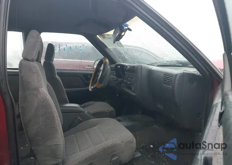 1995 Chevrolet S Truck S10 z USA, uszkodzony, nr VIN 1GCCS19ZXS8263261